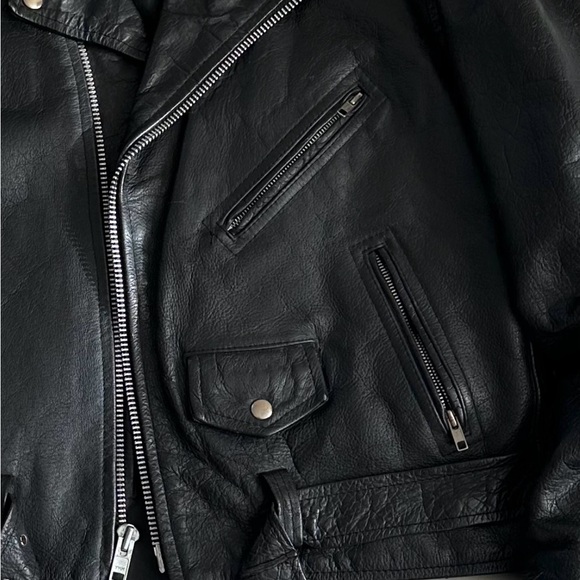 VINTAGE 1980s Black Genuine Leather Biker Jacket Moto Streetwear ~Rare! SZ 46 - Picture 10 of 16